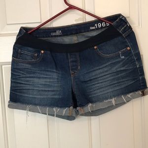 EUC Gap maternity jean shorts